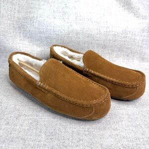 Koolaburra Men's Tan Suede Loafers